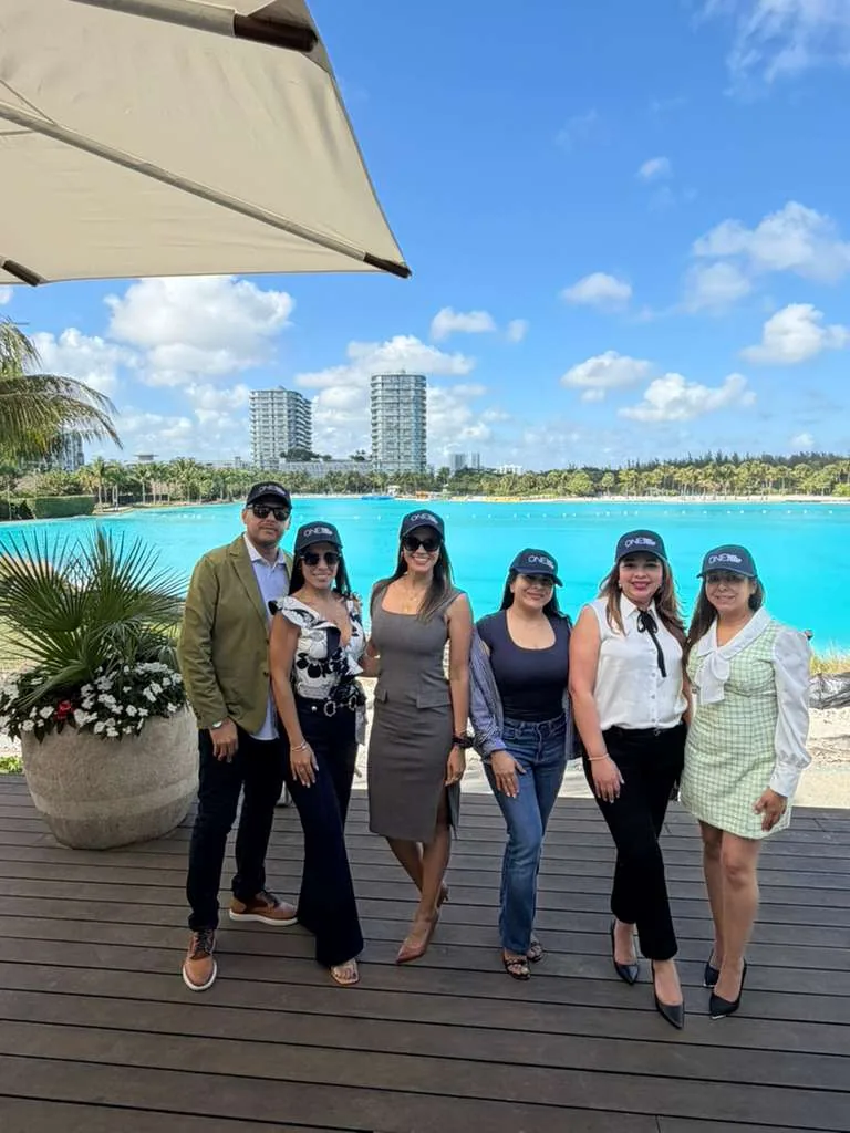 Carmen Torres Berra and the LEVO Real Estate team in Central Florida